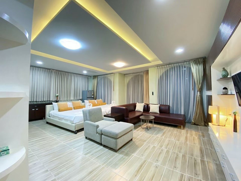 Condo — photo 3