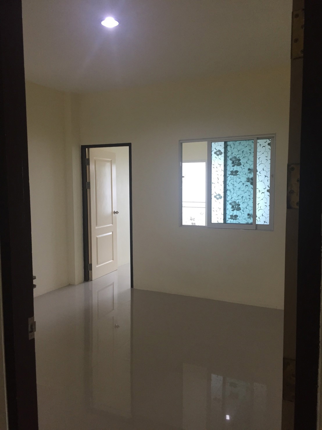 Condo — photo 2