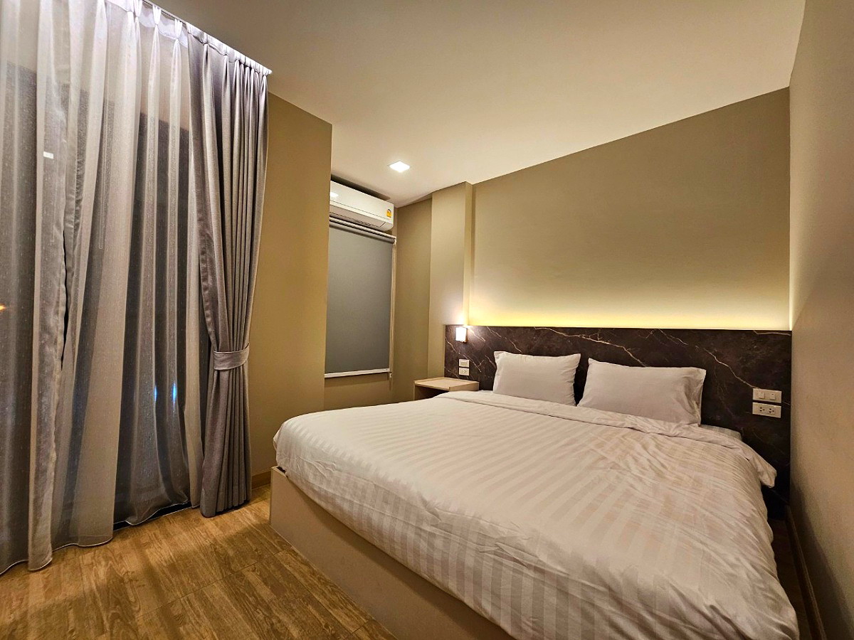 Pictures of Baan Sookjai Sam Bai Thao 7/16