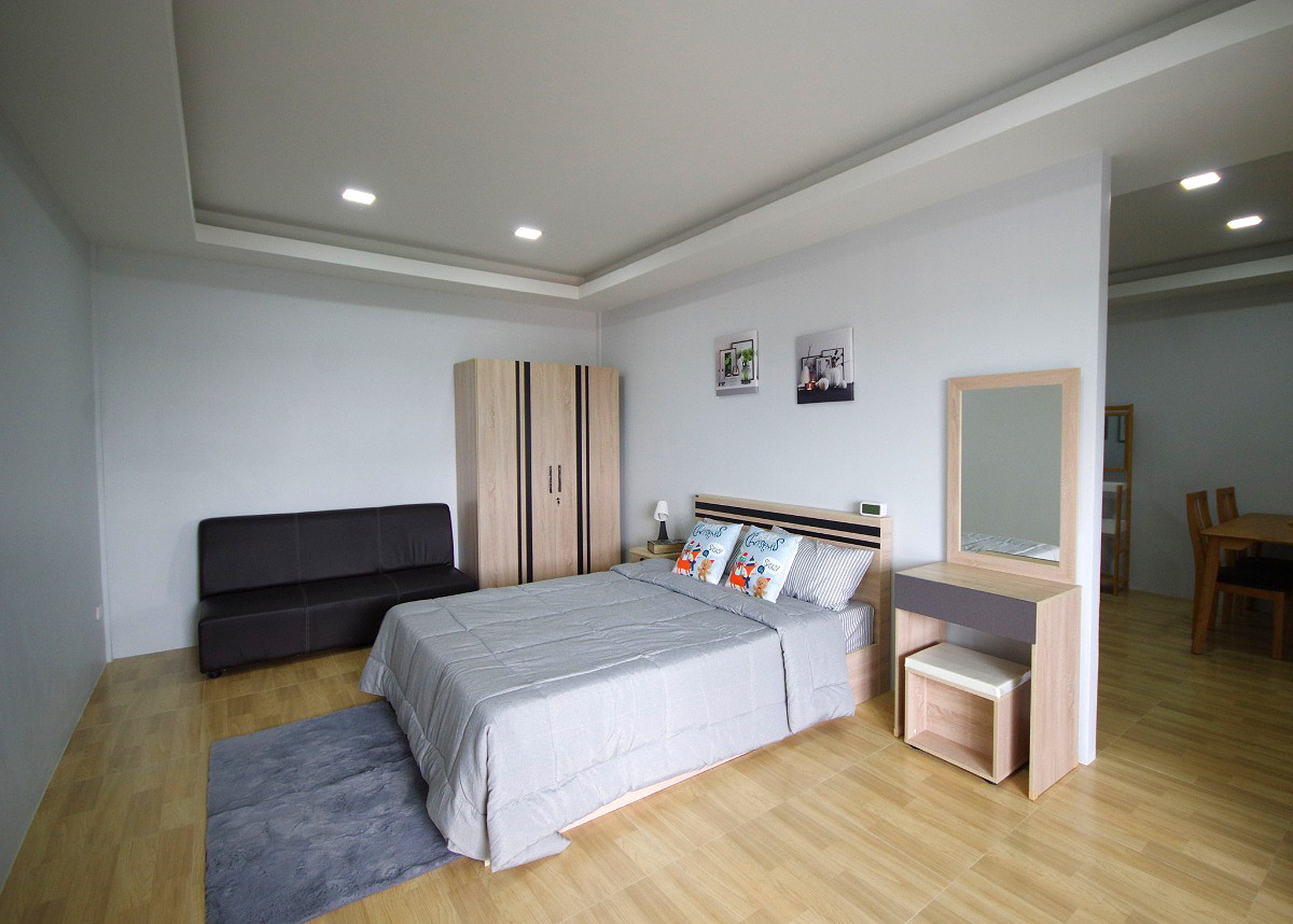 Pictures of The Green Space Apartment  10/17