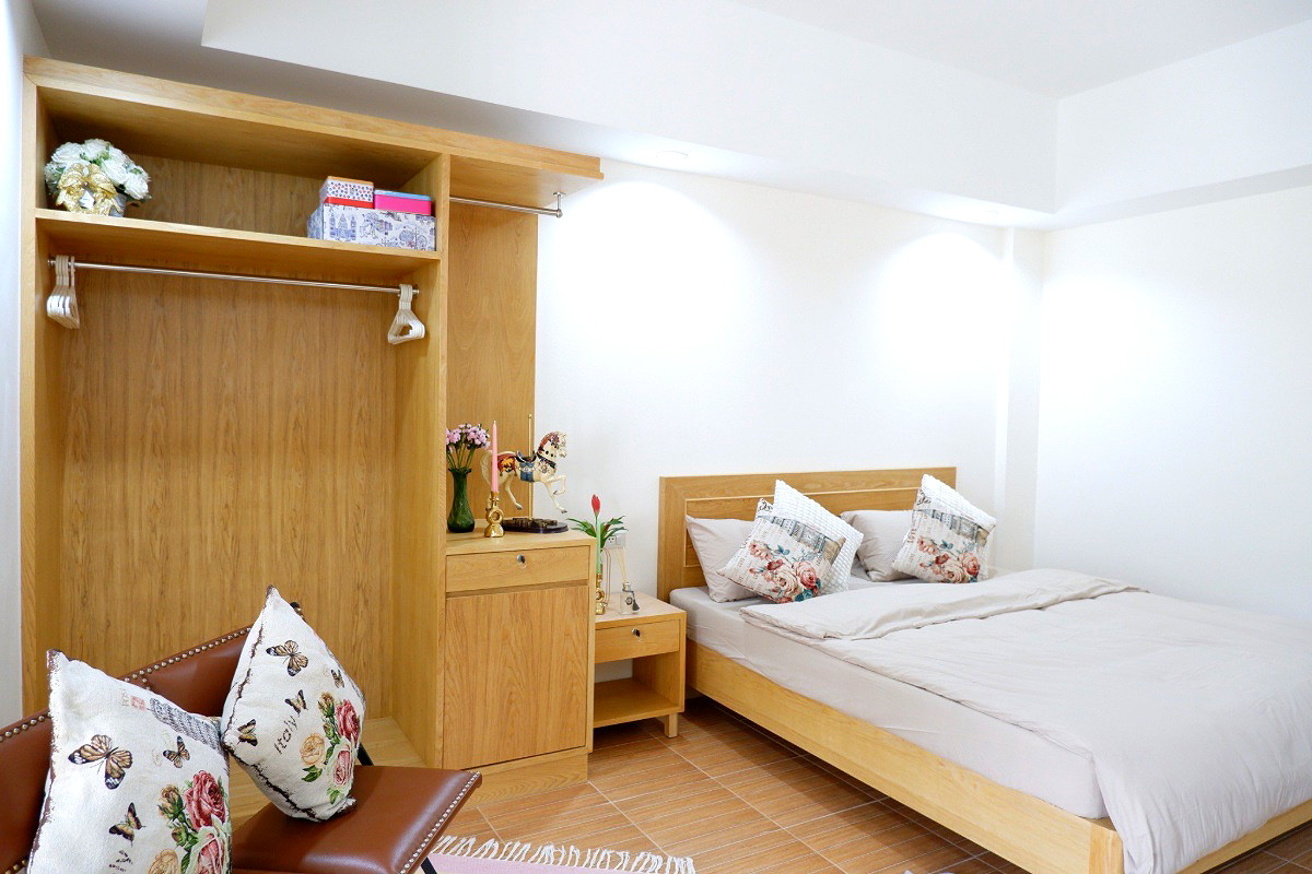 Pictures of Nionhouse 8/14