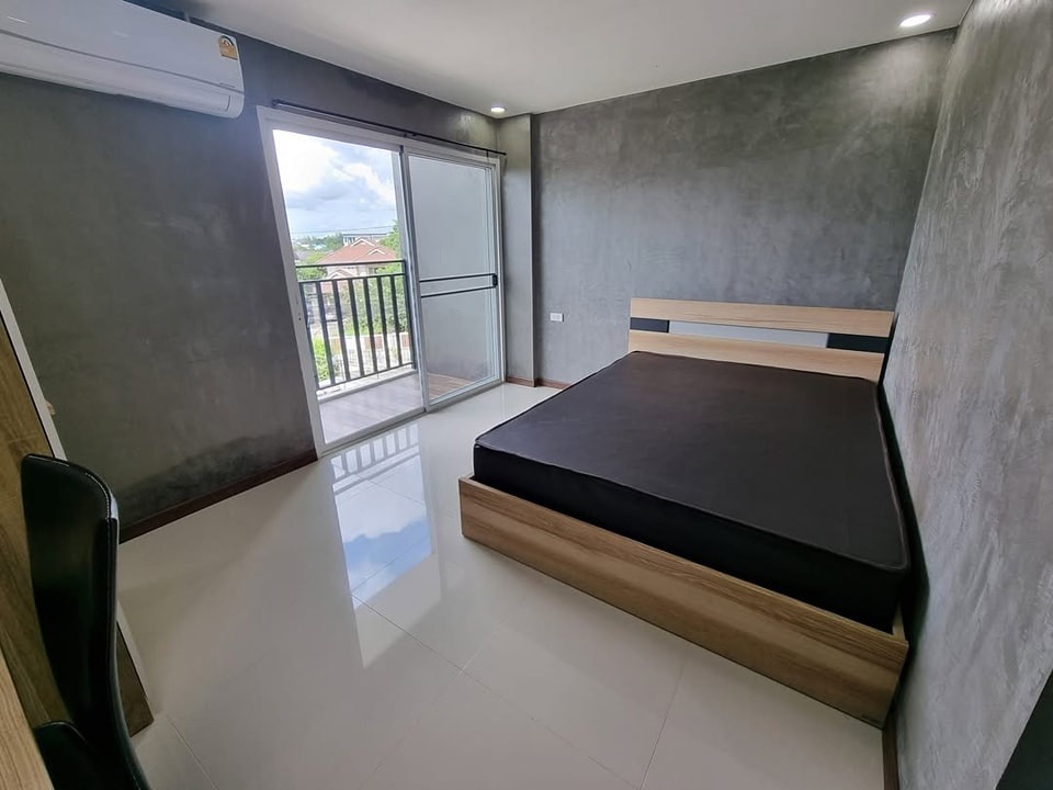 Condo · Bang Khen, bangkok — photo 2
