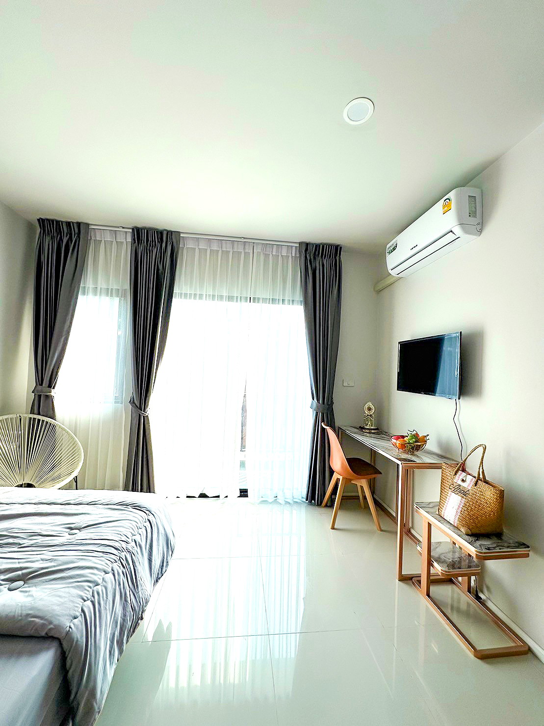 Pictures of Apple Suite Apartment  9/13