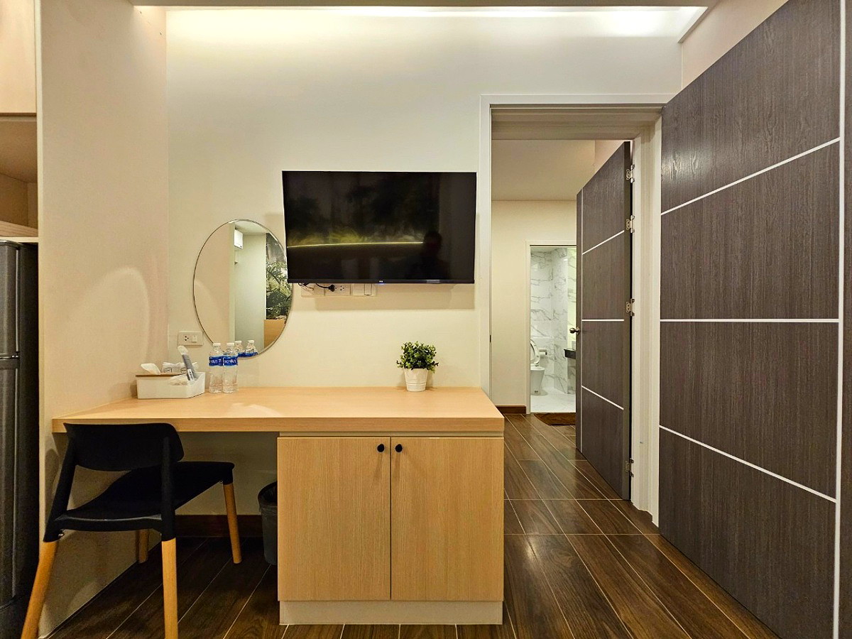 Pictures of Baan Sookjai Sam Bai Thao 6/16