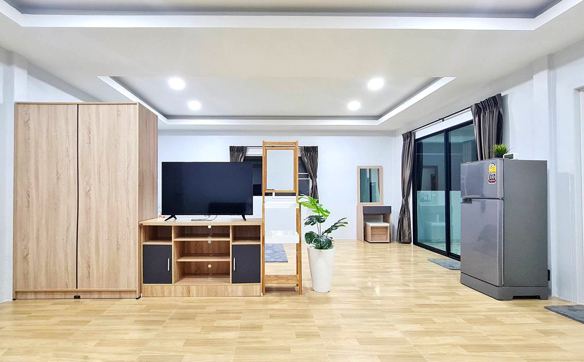 Pictures of The Green Space Apartment  5/17