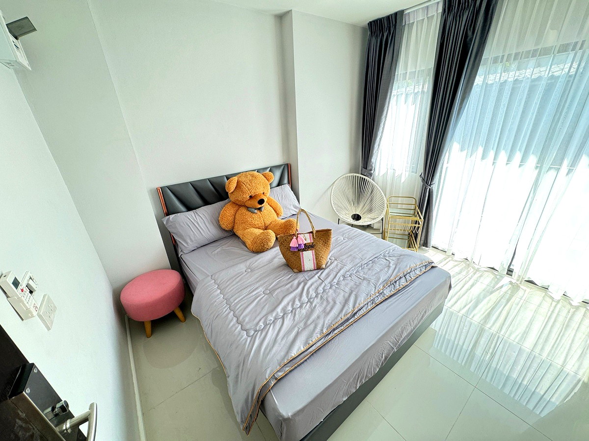 Pictures of Apple Suite Apartment  8/13