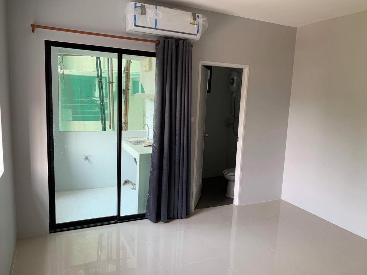 Condo · Lat Krabang, bangkok — photo 2