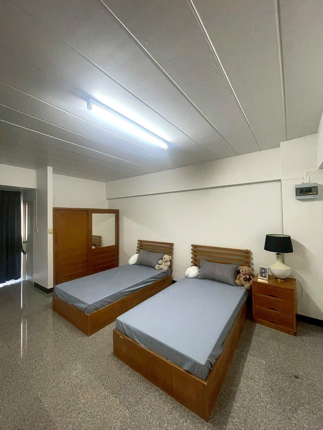 Pictures of EKAREE MANSION 35/38