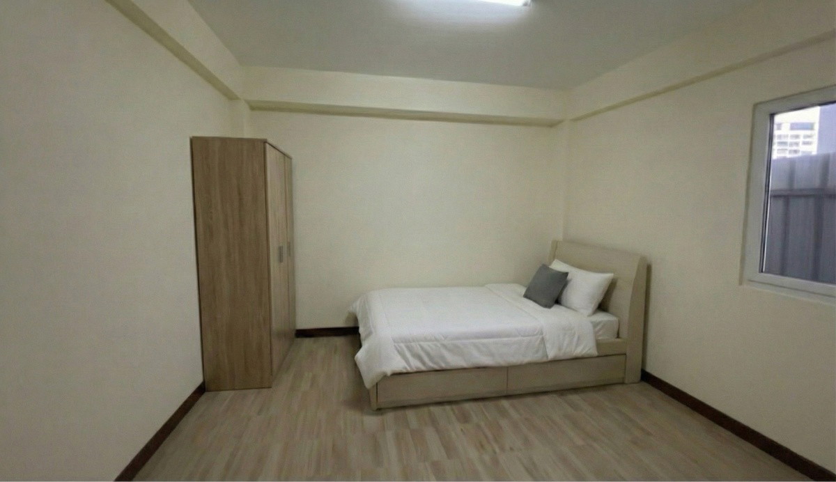 Condo — photo 2