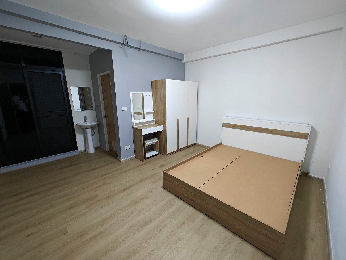 Pictures of ฺฺฺBan Thanakij 11/15