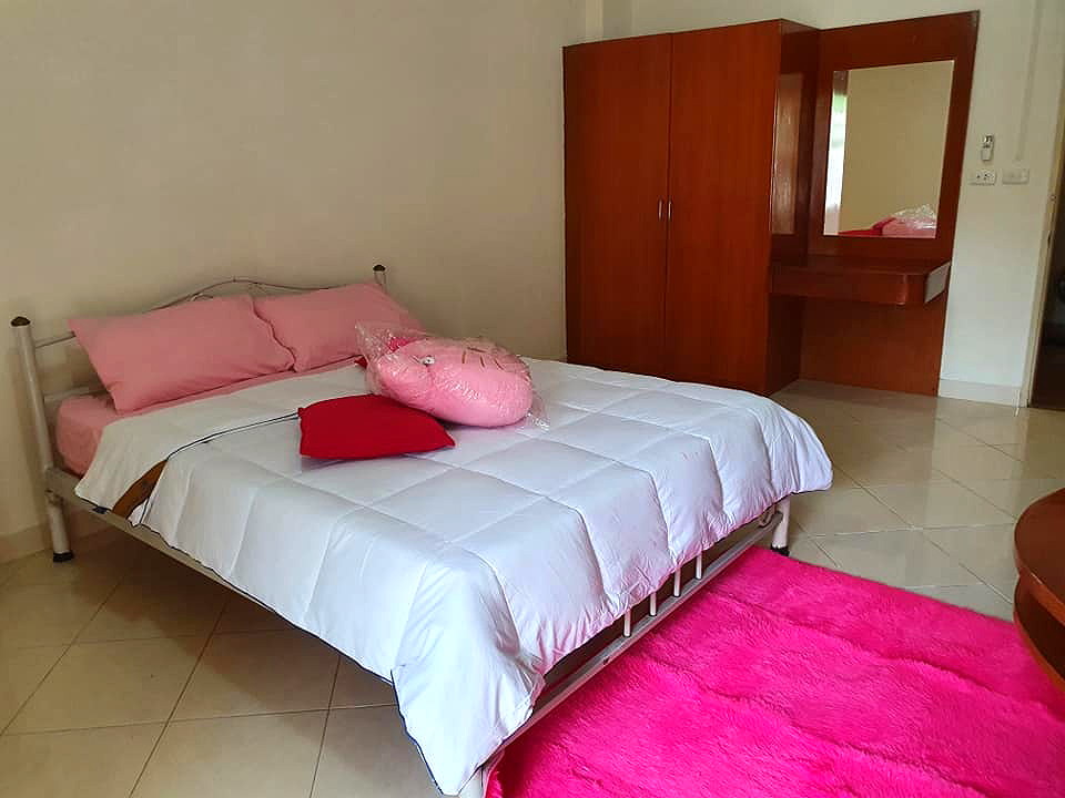 Pictures of B.u.house II 4/6