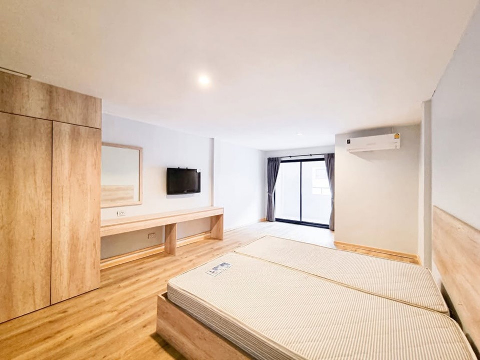 Condo · Mueang Samut Prakan — photo 5