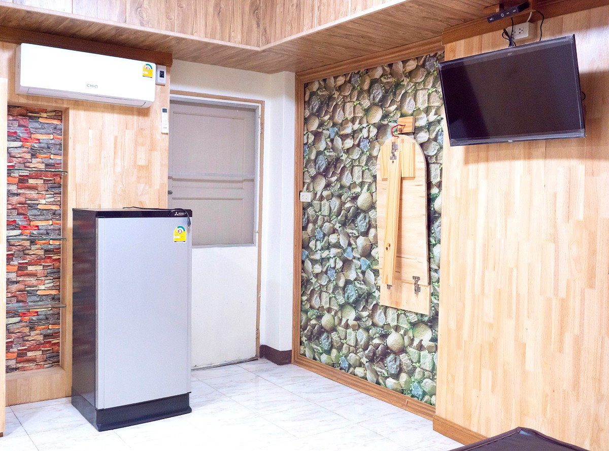 Pictures of Erawan Place  9/12