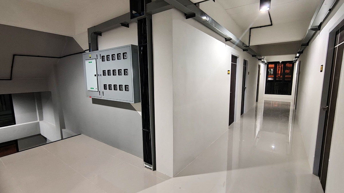 Pictures of Chaiyada  5/11