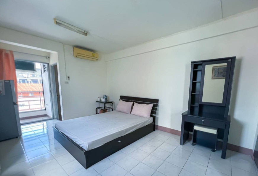 Condo · Mueang Nonthaburi — photo 1
