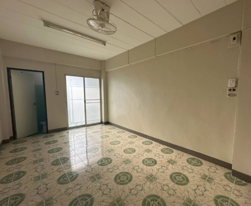 Condo · Bang Phli — photo 5