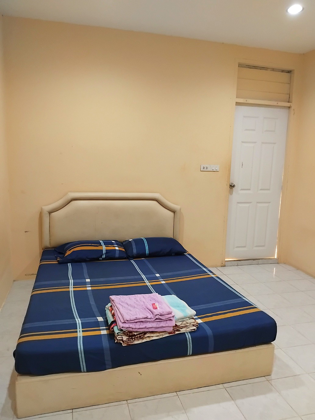 Pictures of Tantawanchokemongkol 6/11