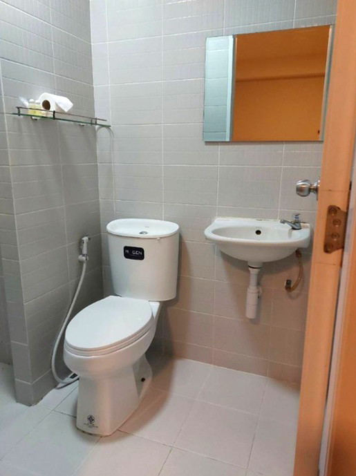 Pictures of WJ Residence 2/4