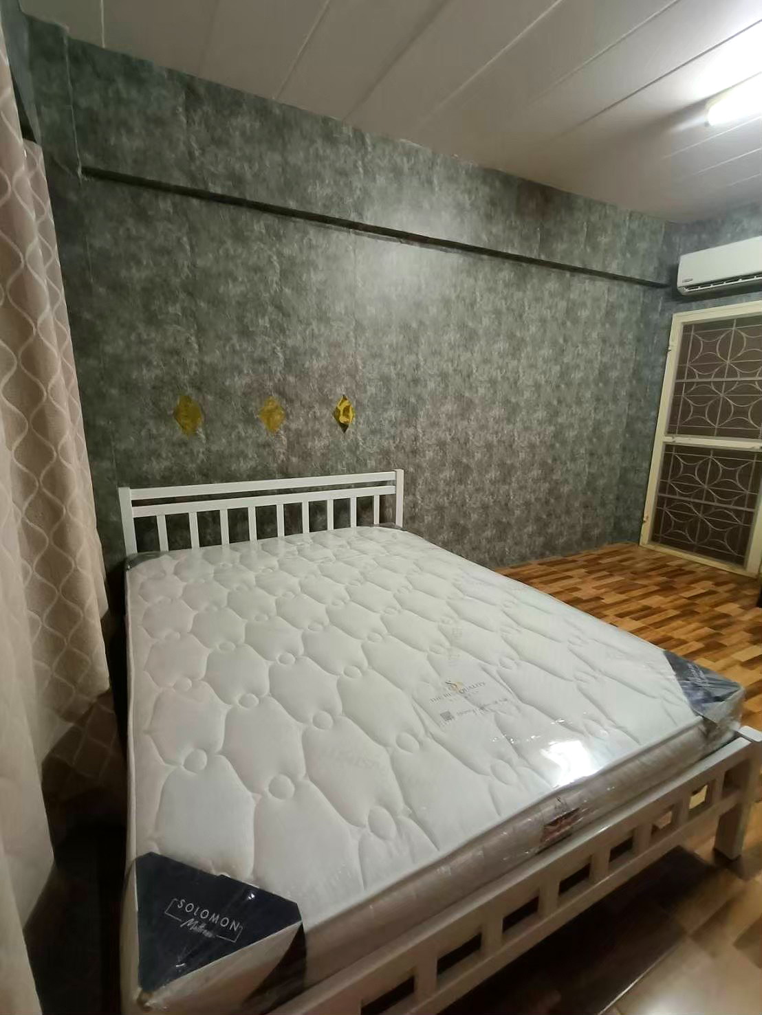 Pictures of Chang House 7/9