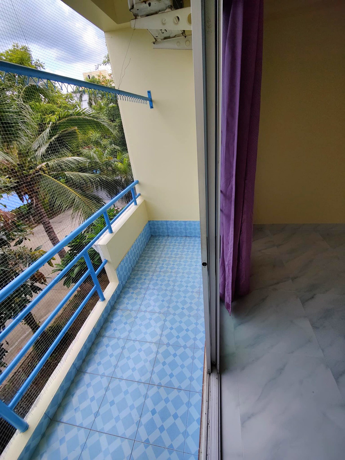 Pictures of Tippawan  3/8