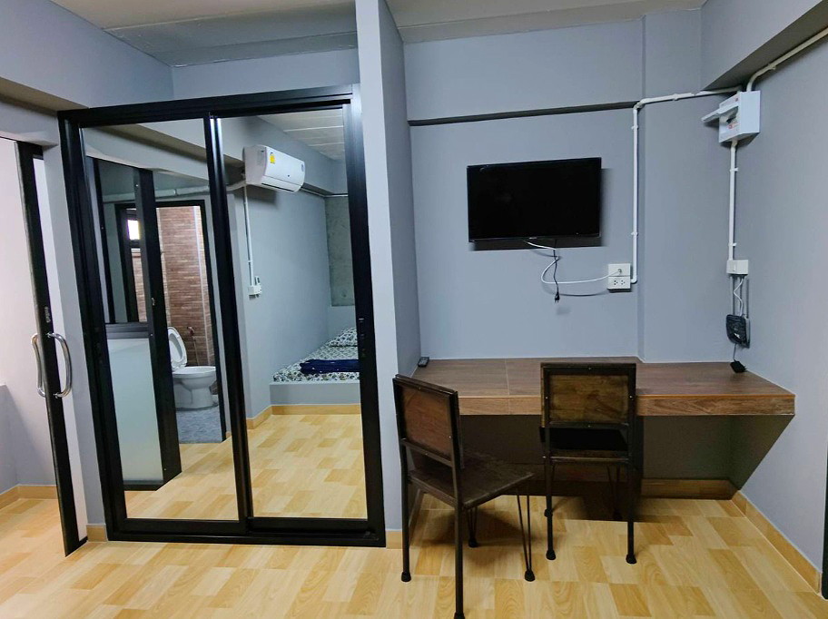 Pictures of M.J. 3 2/9