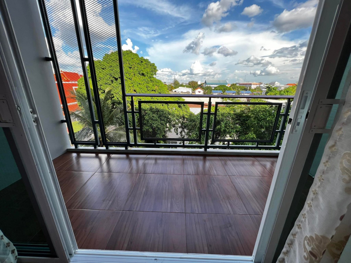 Condo — photo 4
