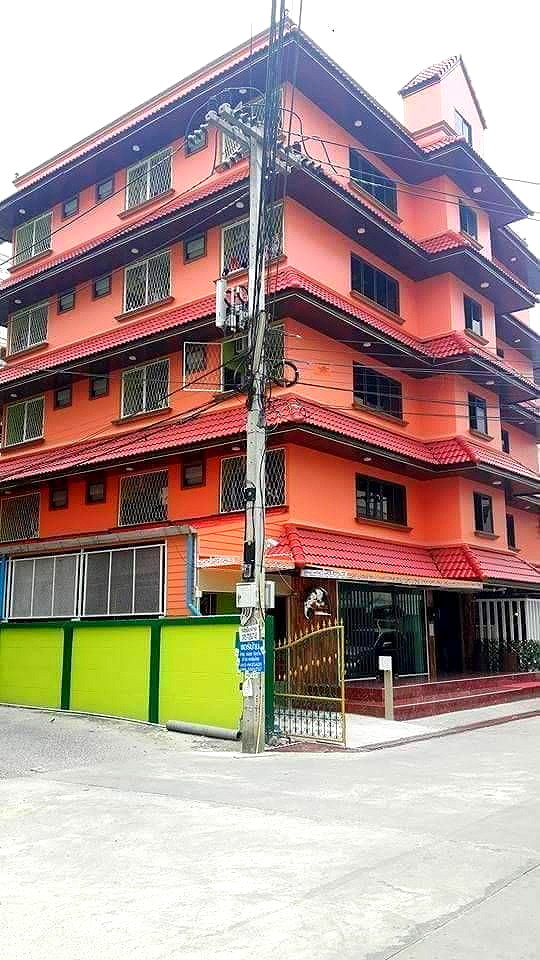 Pictures of Chang House 9/9