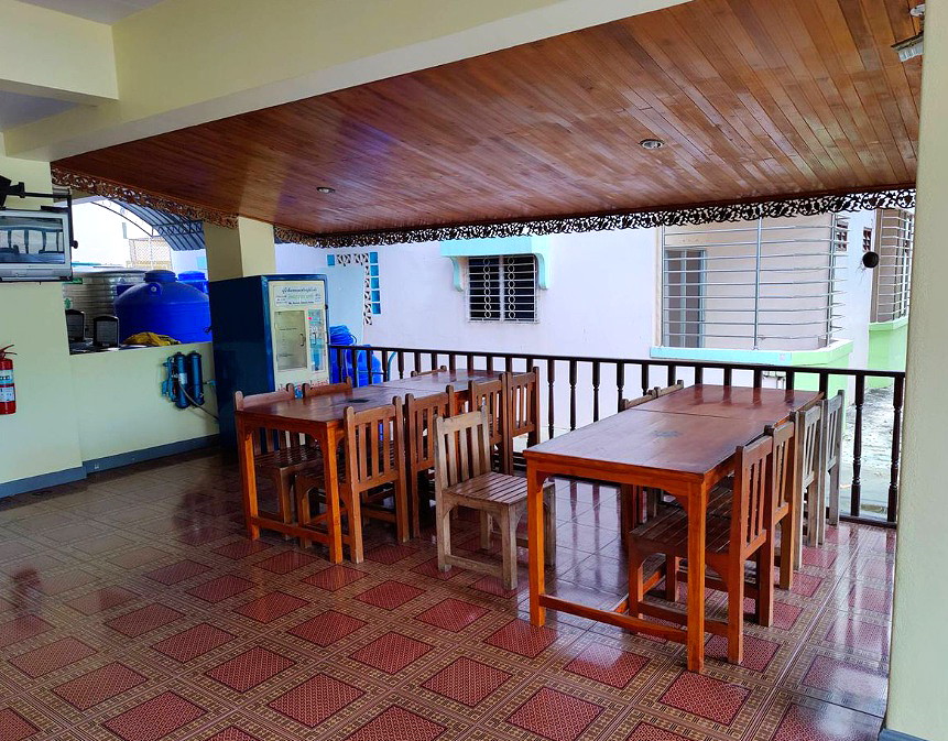 Pictures of Tippawan  6/8