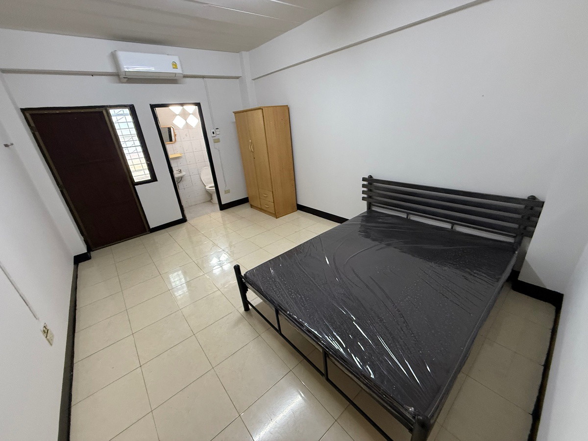 Condo · Saphan Sung, bangkok — photo 3