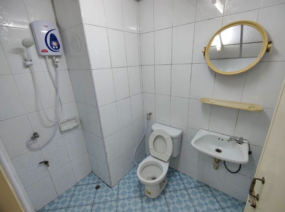 Pictures of Tippawan  4/8