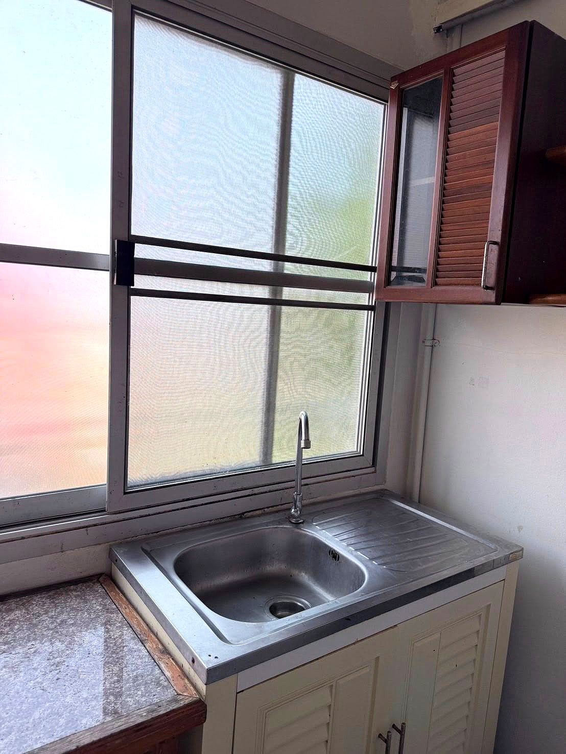 Pictures of Lertprasert House Apartment 5/10