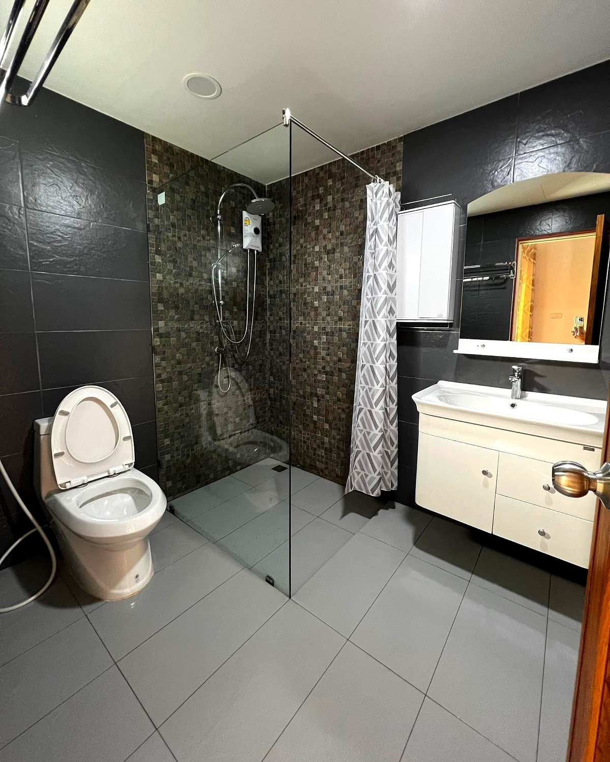 Pictures of DPN Residence  3/9