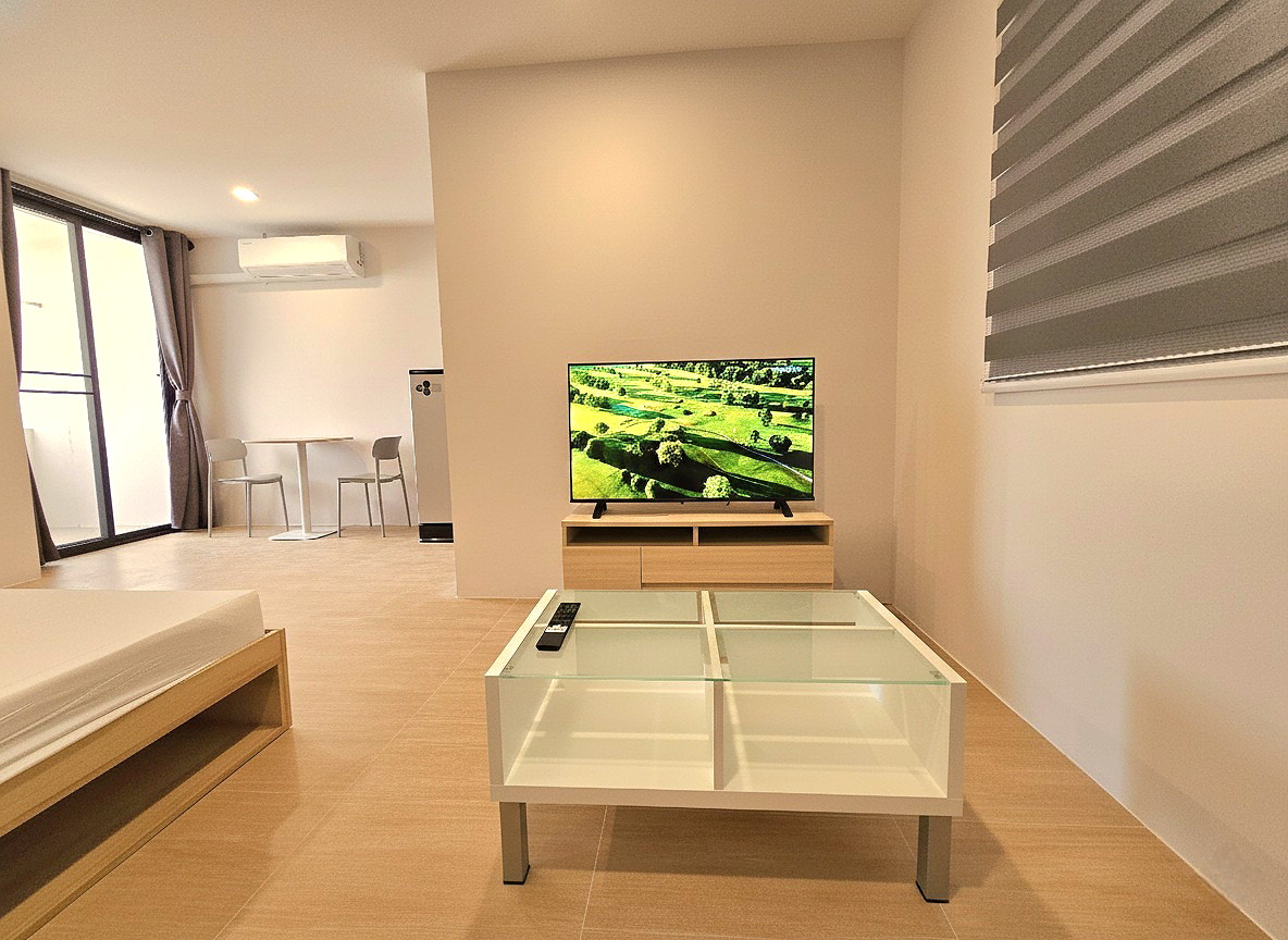 Pictures of Whitebox  Apartment (Rattanathibet) 5/16