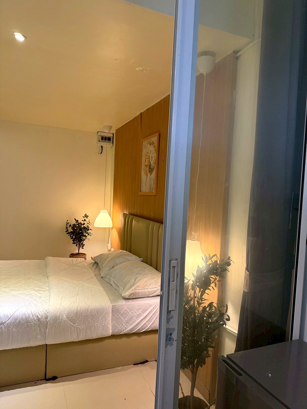 Pictures of The Banthat Tong Homie  4/16