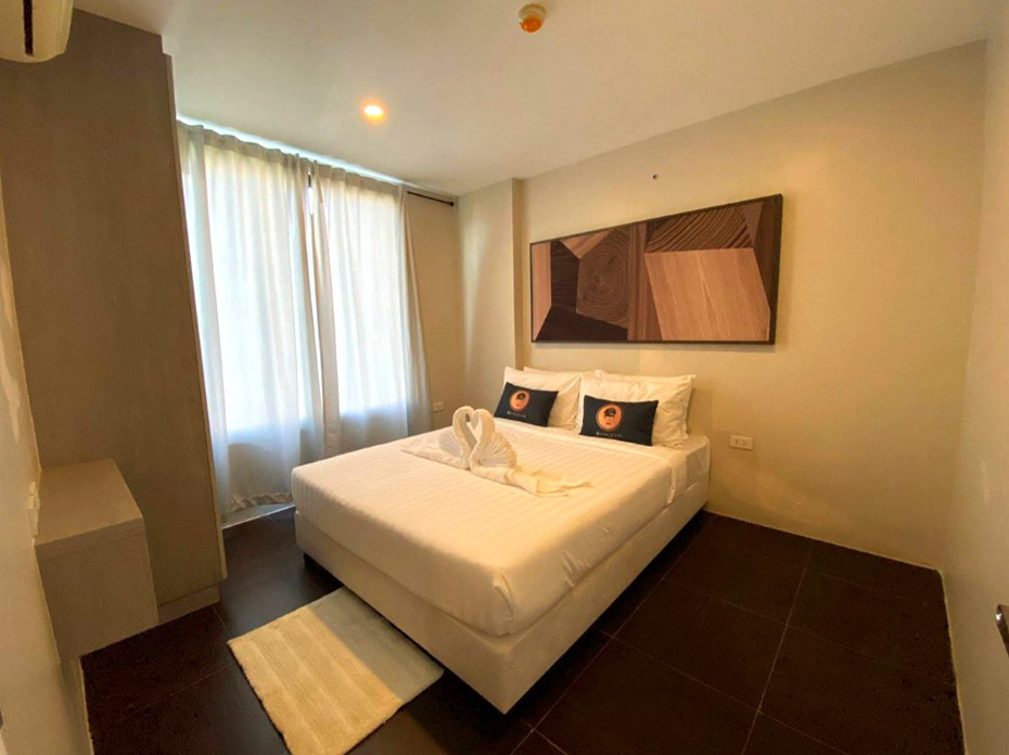Pictures of RoomQuest Sukhumvit 107 1/9