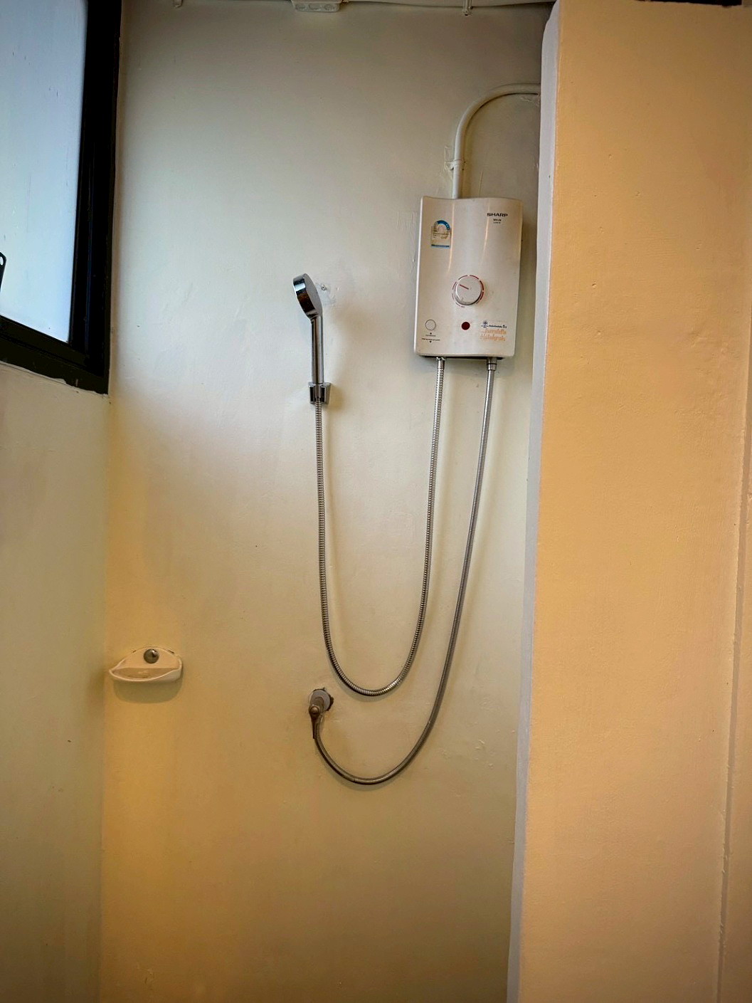 Pictures of The Banthat Tong Homie  6/16