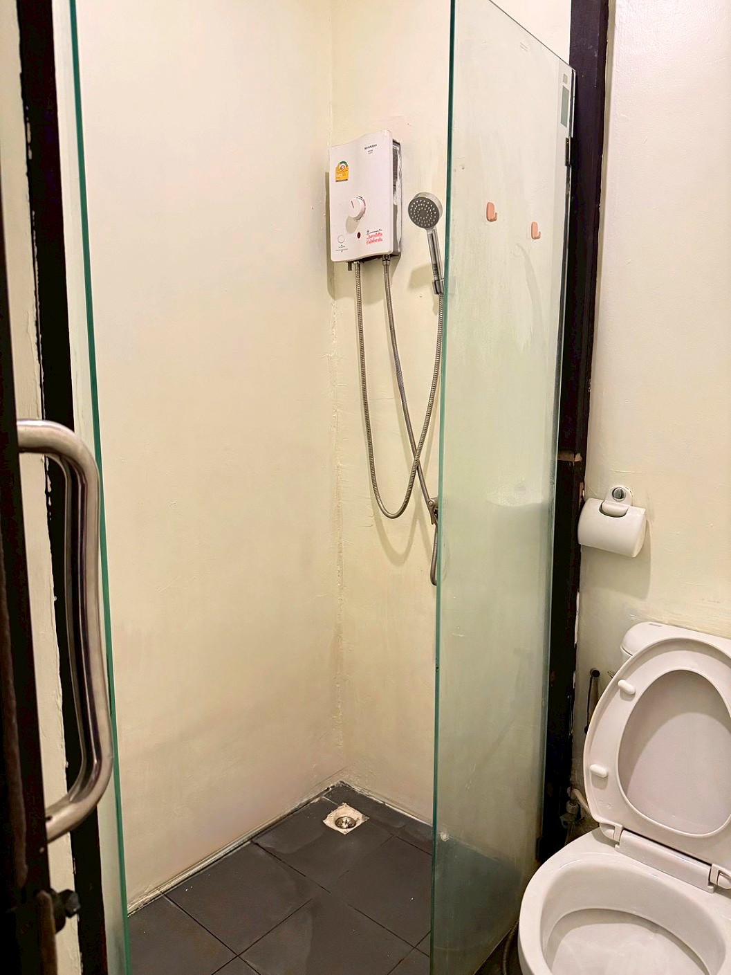 Pictures of The Banthat Tong Homie  15/16