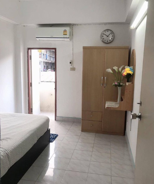 Condo · Sathon, bangkok — photo 1