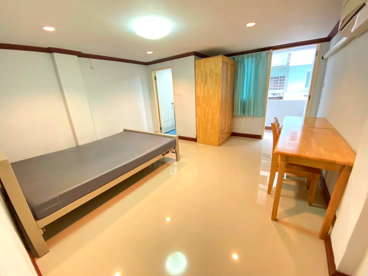 Pictures of YB Plus Apartments  5/6