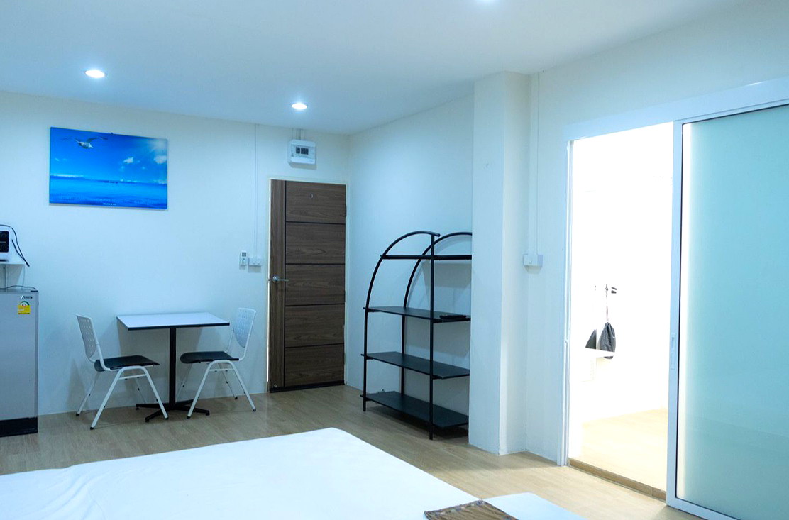 Pictures of Duangporn Mansion  9/11