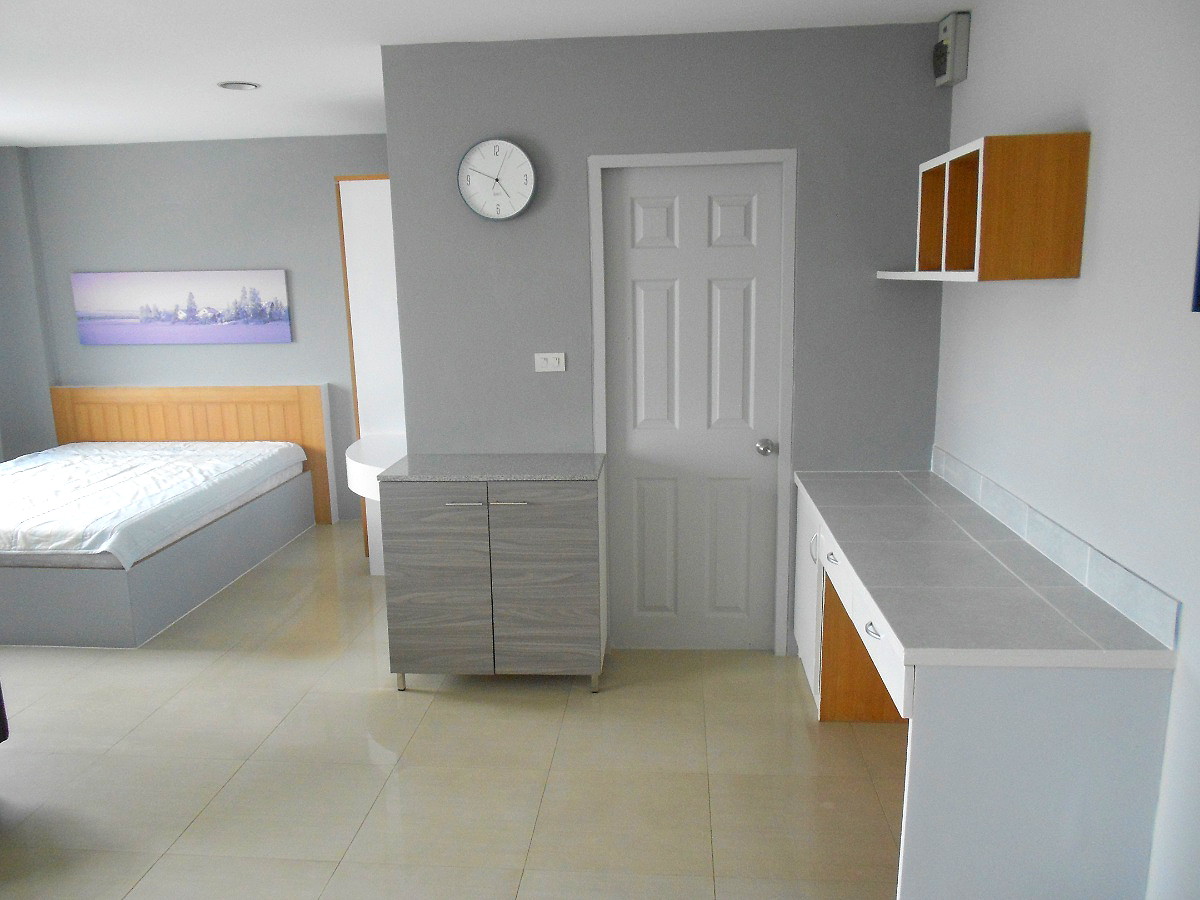 รูปภาพ ศิริเพลส อพาร์ทเม้นท์ (SIRIPLACE APARTMENT)โทร:02-7482309,090-9596183 | อพาร์ทเม้นท์ หอพัก ที่พัก ห้องพัก - รูปที่ 48/53