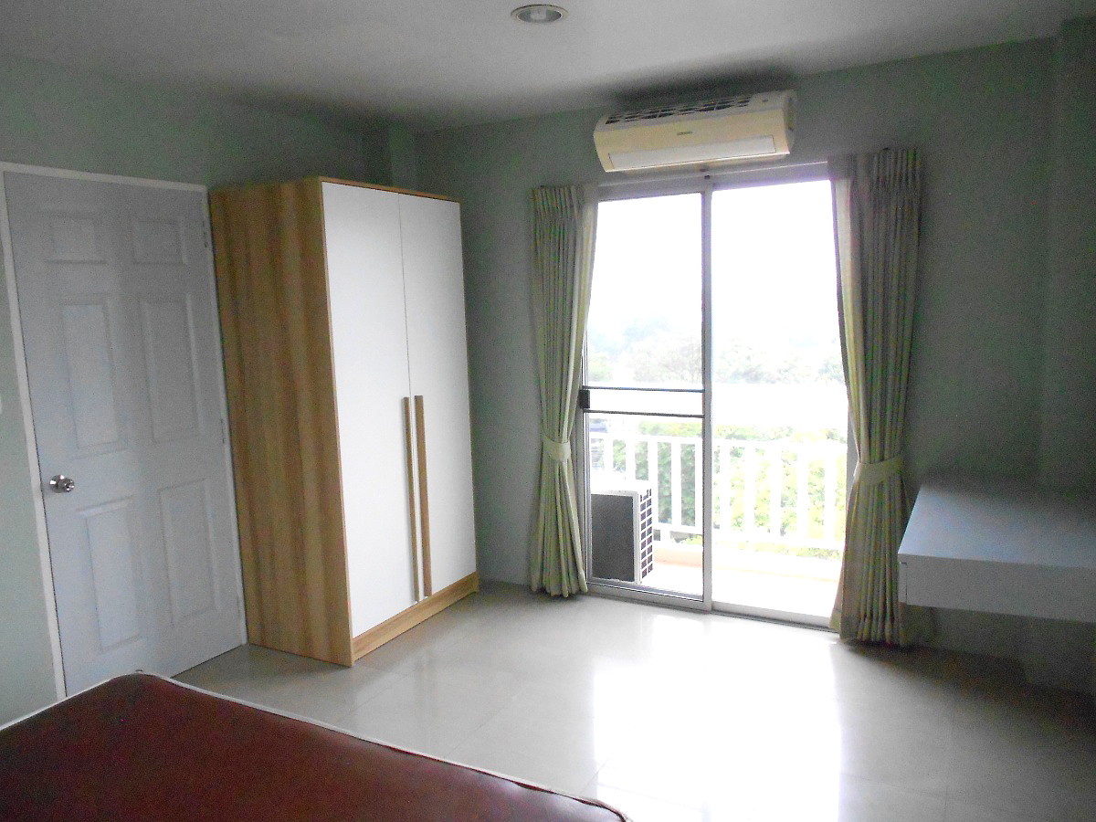 รูปภาพ ศิริเพลส อพาร์ทเม้นท์ (SIRIPLACE APARTMENT)โทร:02-7482309,090-9596183 | อพาร์ทเม้นท์ หอพัก ที่พัก ห้องพัก - รูปที่ 28/53