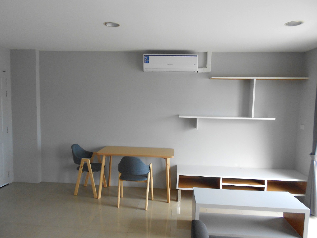 รูปภาพ ศิริเพลส อพาร์ทเม้นท์ (SIRIPLACE APARTMENT)โทร:02-7482309,090-9596183 | อพาร์ทเม้นท์ หอพัก ที่พัก ห้องพัก - รูปที่ 49/53