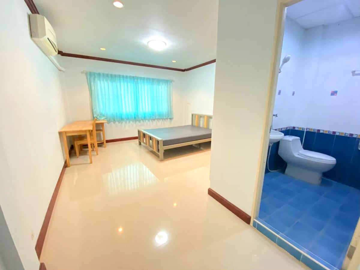 Pictures of YB Plus Apartments  2/6