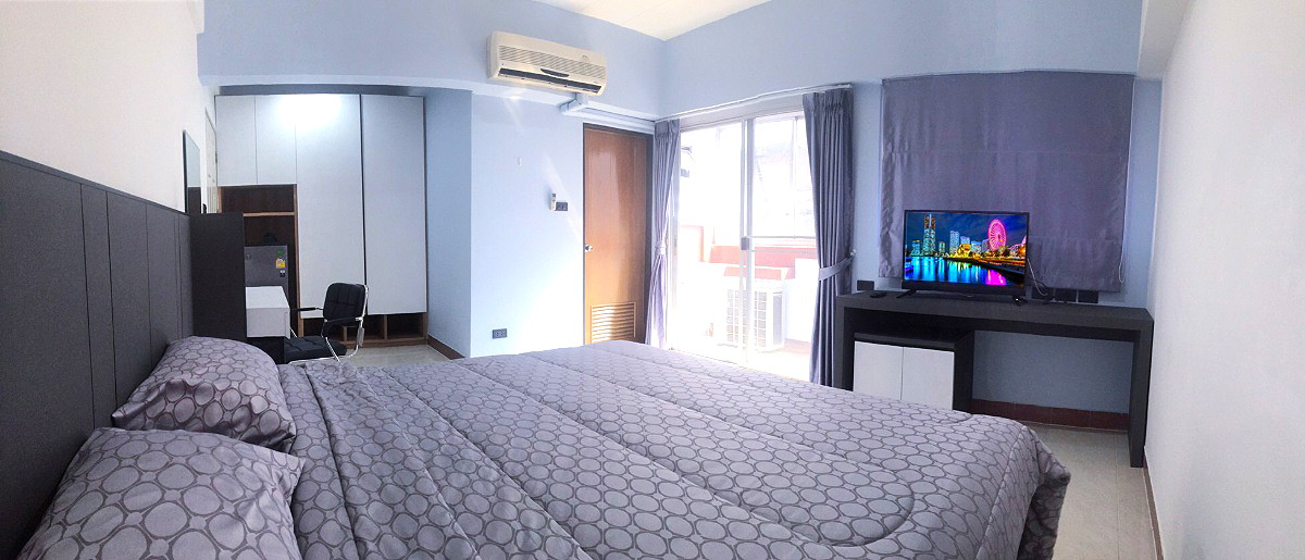 Pictures of DK Grand Phahonyothin 6/24