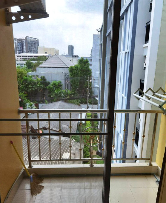 Pictures of Pholchanaplace2   8/10