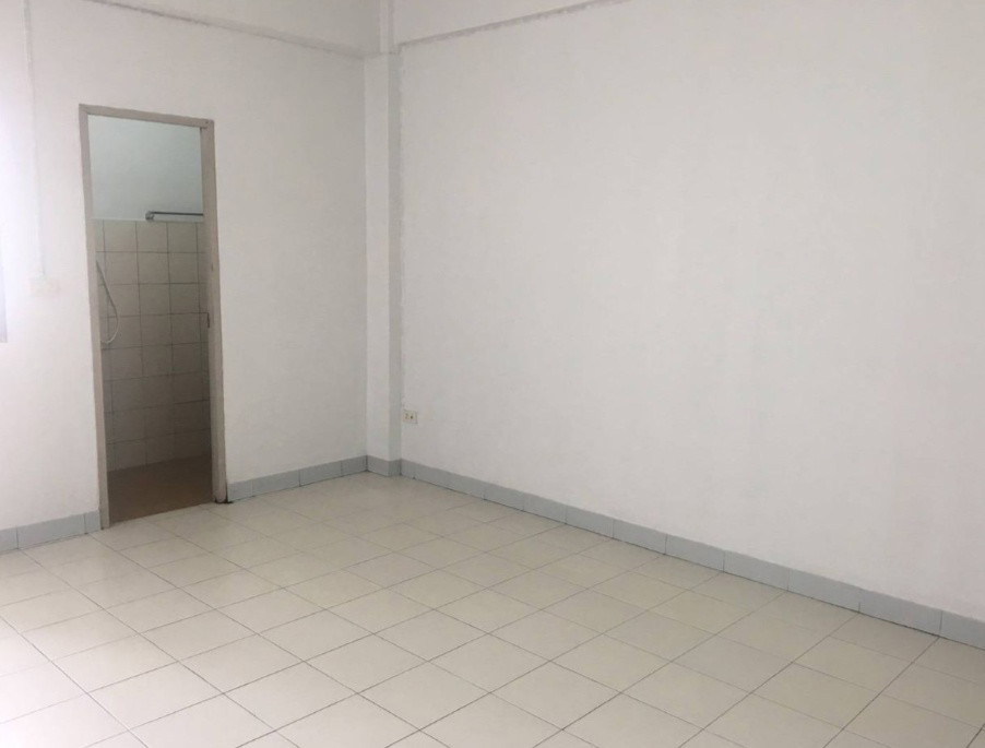 Condo · Lat Krabang, bangkok — photo 1