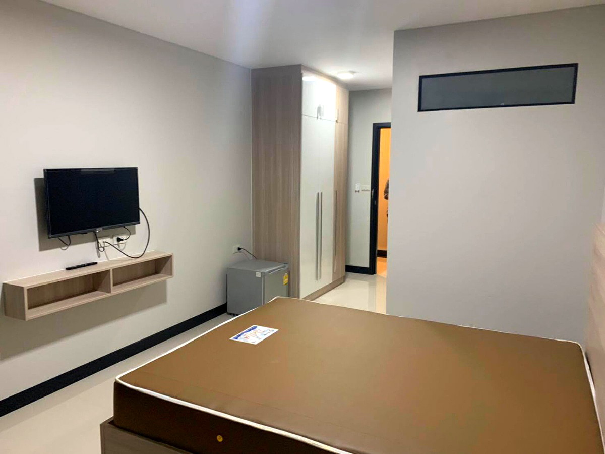 Pictures of Home 41 Place 10/16