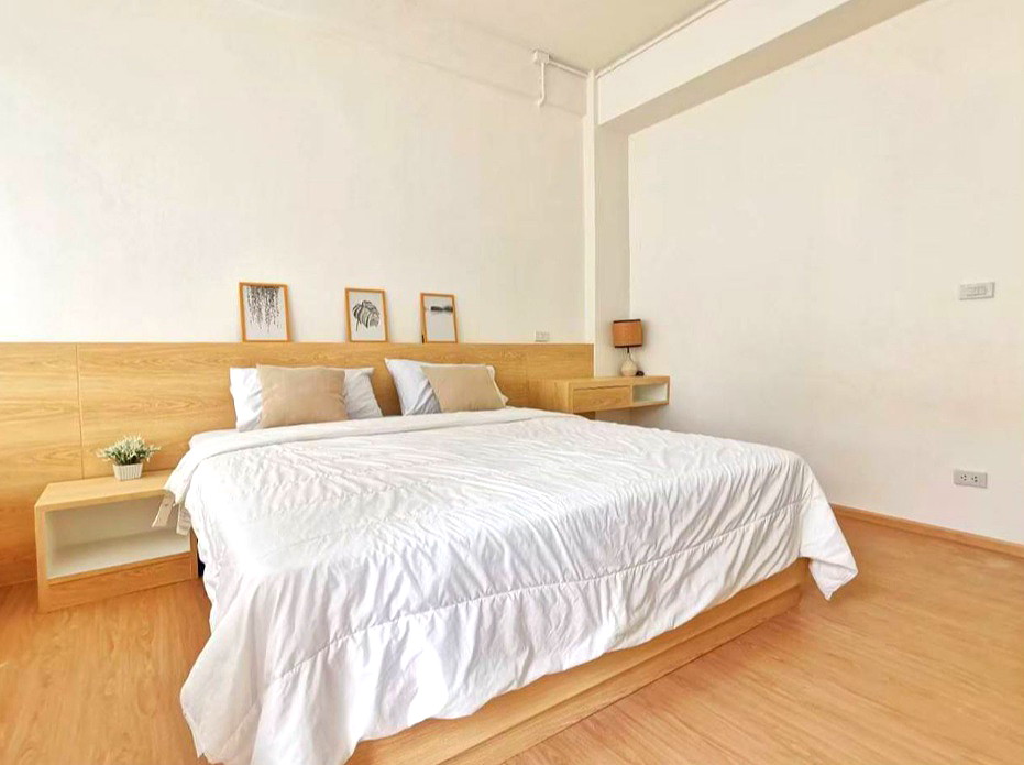 Pictures of Hippo House 3/6