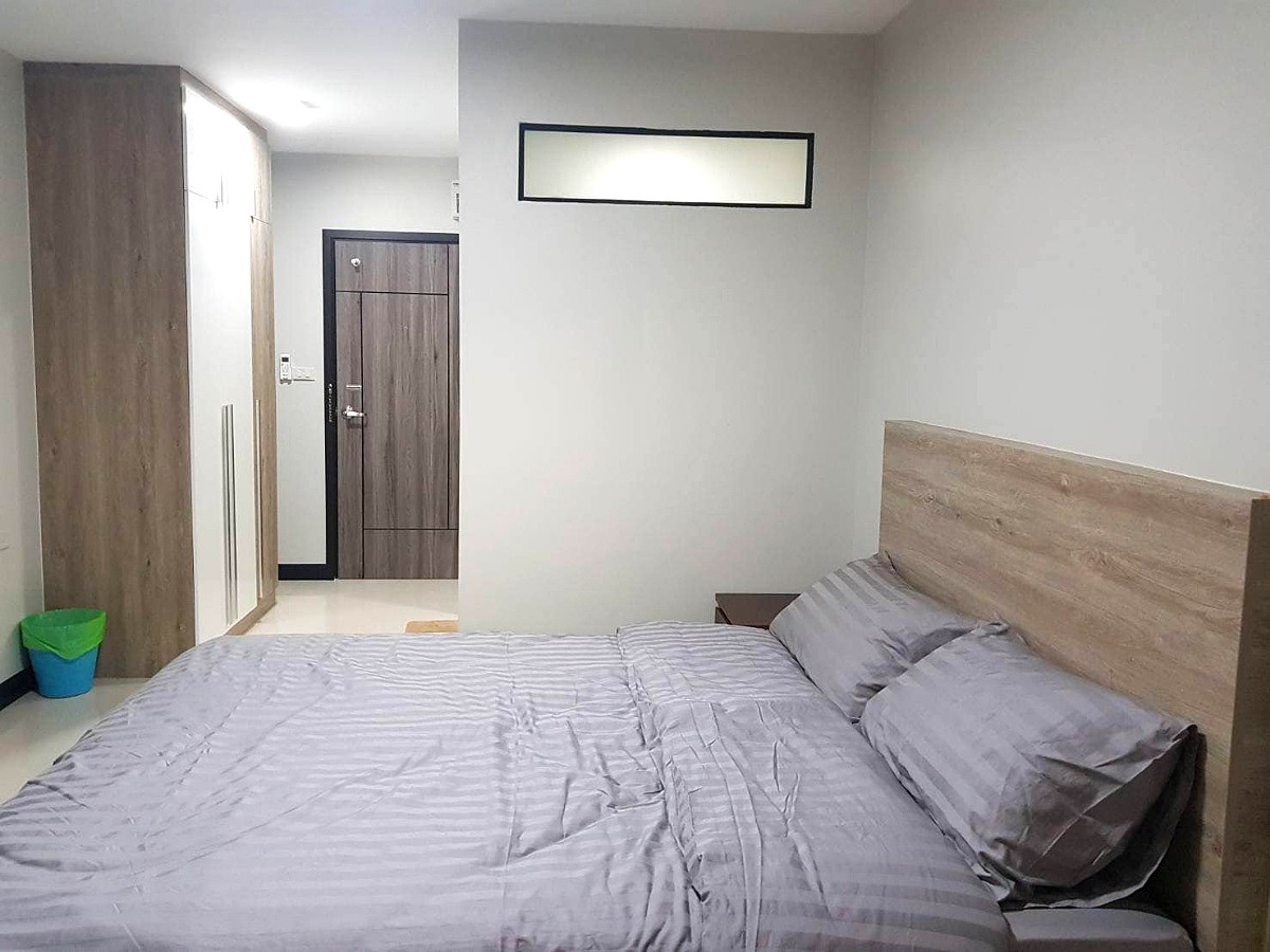 Pictures of Home 41 Place 7/16